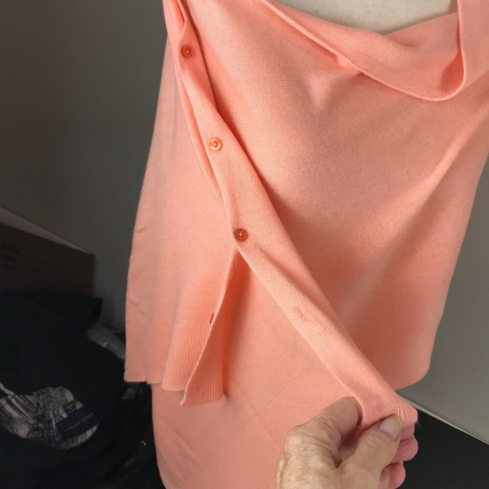 Women's Peach color unbranded scarf/wrap O/S